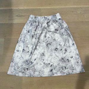 lululemon Elastic Waist A-Line Marble Print Knee Length Skirt Size 8